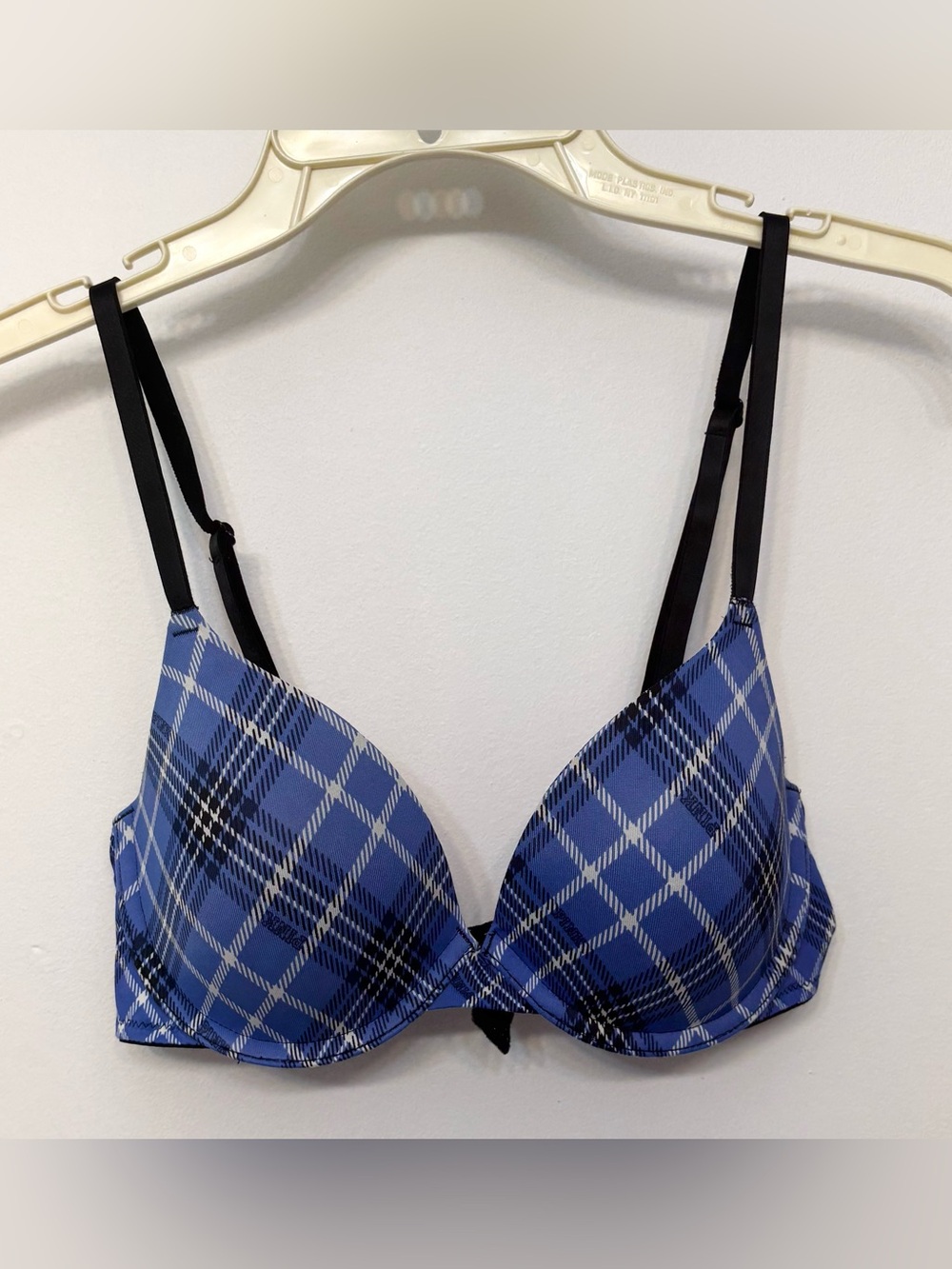 Victoria’s Secret PINK Blue & Black Plaid Wear Everywhere Bra Size 30B